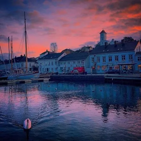 Great House In Centre *