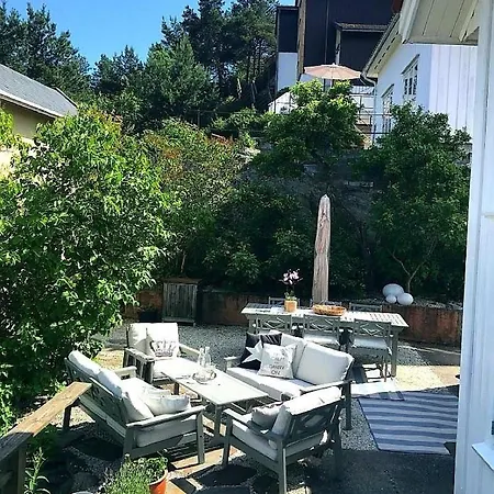 Great House In Centre * Risor