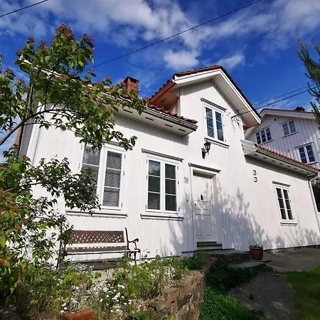 Great House In Centre * Risor